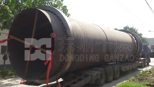 大型煤泥烘干機發(fā)貨現場